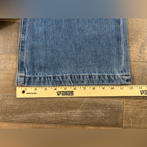 PAIGE Sonja Flare Leg in Aduna Distressed - Picture 4 of 10